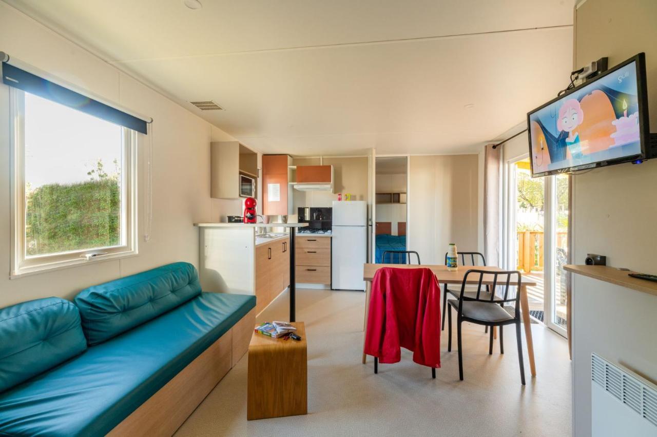 Camping Les Carolins Saint-Lo-d'Ourville Extérieur photo