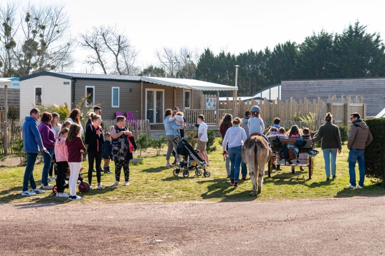 Camping Les Carolins Saint-Lo-d'Ourville Extérieur photo