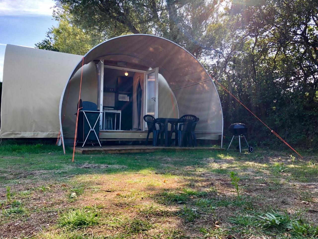 Camping Les Carolins Saint-Lo-d'Ourville Extérieur photo