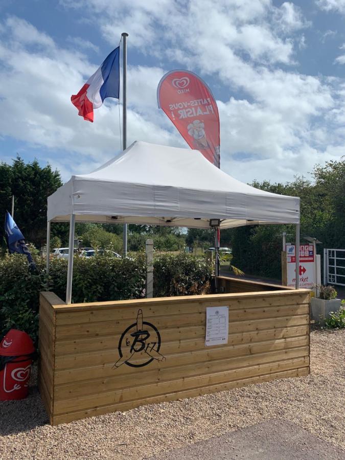 Camping Les Carolins Saint-Lo-d'Ourville Extérieur photo